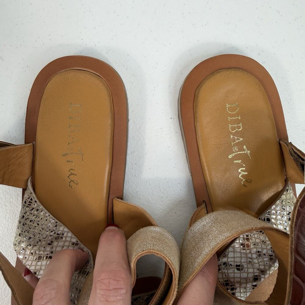Diba True Women's 7 Cite See Leather Sandal with Adjustable Strap and Toe Ring - Picture 7 of 12